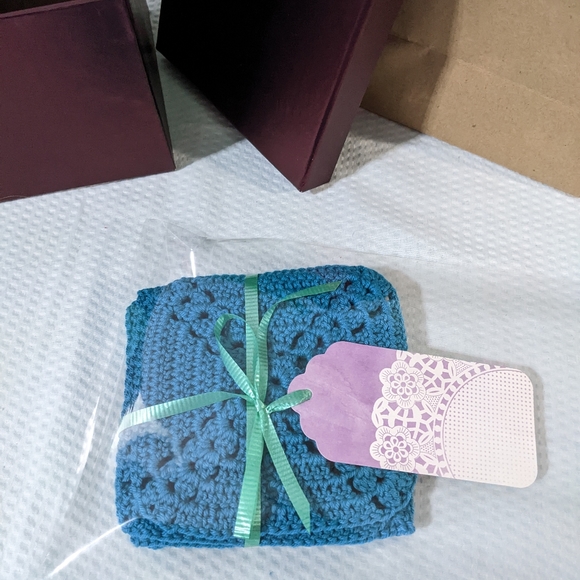 NEW Coasters Set of 4 Simplicity Turquoise Crochet HANDCRAFTED GIFT - Picture 1 of 10